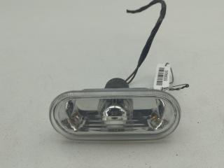 повторитель передний левый Volkswagen Golf 4 поколение 2003, 1.6 л., бензин, АКПП, серый, хетчбэк 5 дв., 1J0949117