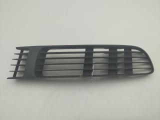 заглушка (решетка) в бампер Volkswagen Passat B5 1999, 1.8 л., бензин, МКПП, красный, универсал, 3B0853678B