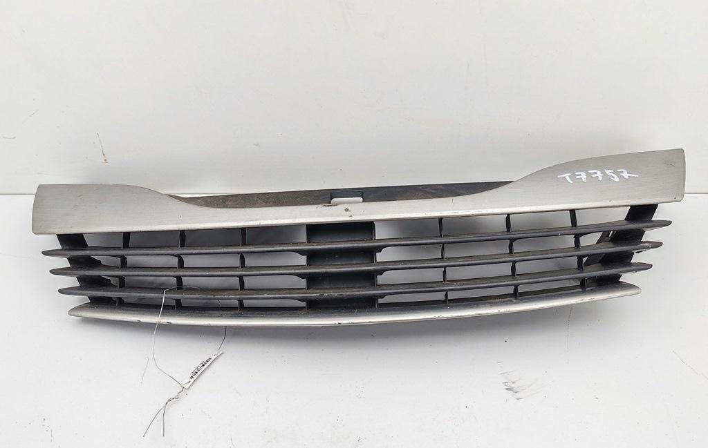 решетка радиатора Renault Laguna II 2001, синий, универсал, 82000125814