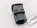 Кнопка открывания лючка топливного бака Volkswagen Passat B5 1997, 1.8 л., бензин, МКПП, чёрный, универсал, 3B0959833A - фото №2