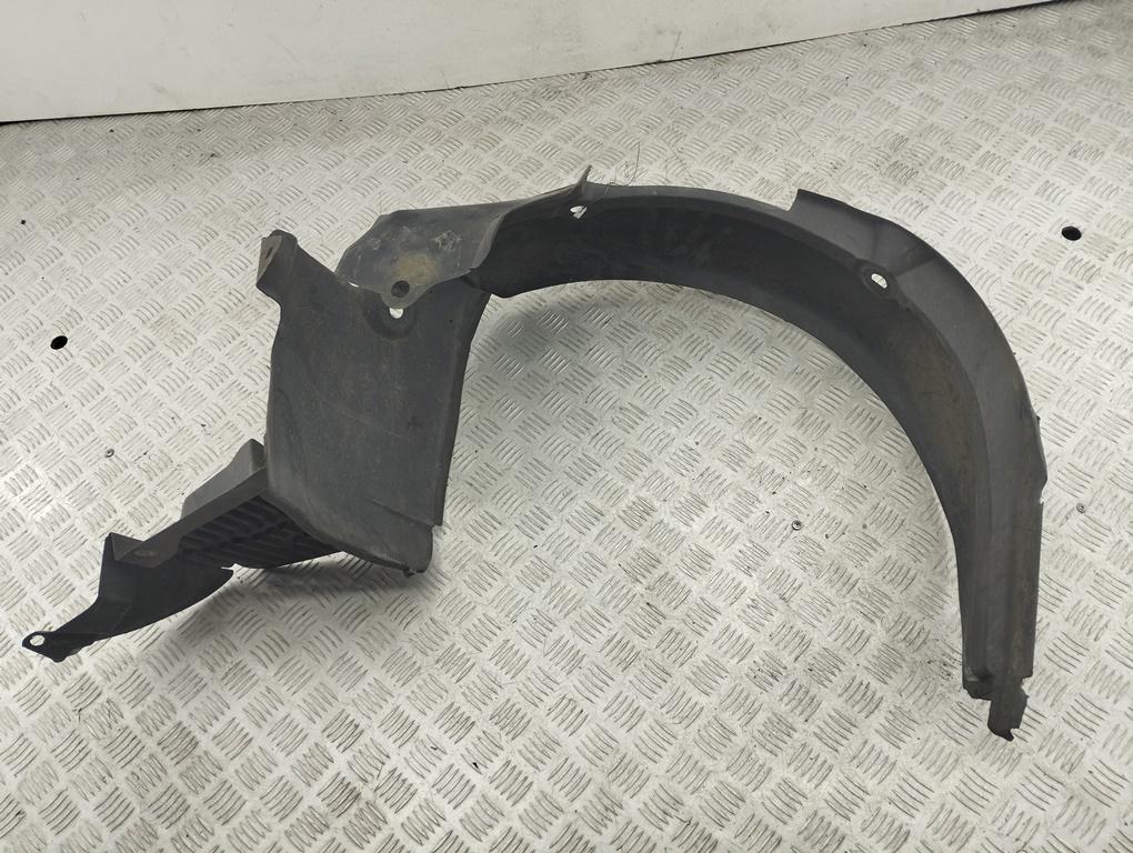 Подкрылок передний правый Renault Laguna II 2001, 1.6 л., бензин, хетчбэк 5 дв., 8200002138
