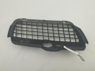 заглушка (решетка) в бампер Volkswagen Golf 3 поколение 1994, 1.6 л., бензин, МКПП, красный, хетчбэк 5 дв., 1H6853665