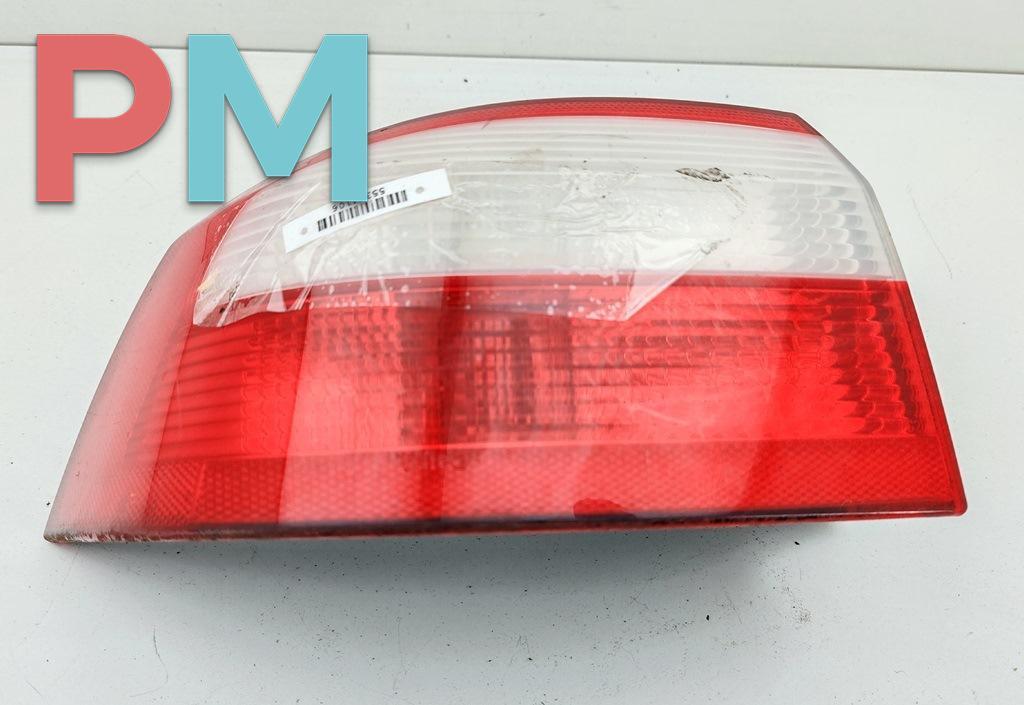 фонарь задний левый Renault Laguna 2 поколение 2001, 1.6 л., бензин, МКПП, серый, хетчбэк 5 дв., 8200002473 - фото №1
