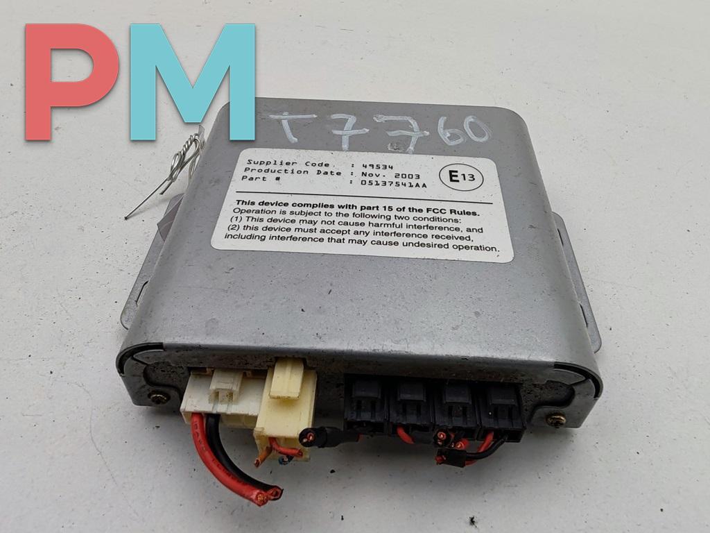 блок управления парктрониками Chrysler Pacifica 1 поколение 2003, 3.5 л., бензин, АКПП, бежевый, внедорожник 5 дв., 05137541AA - фото №1