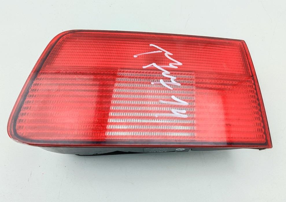 фонарь крышки багажника правый BMW 5 E39 1999, 2.5 л., бензин, МКПП, серый, универсал, 8361674