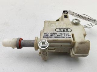 замок лючка топливного бака Audi A8 D3/4E 2003, 4.2 л., бензин, АКПП, синий, седан, 4E0810773A
