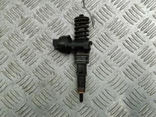 форсунка Volkswagen Touareg 1 поколение 2005, 2.5 л., дизель, АКПП, чёрный, внедорожник 5 дв., 07Z130073F, 0414720210