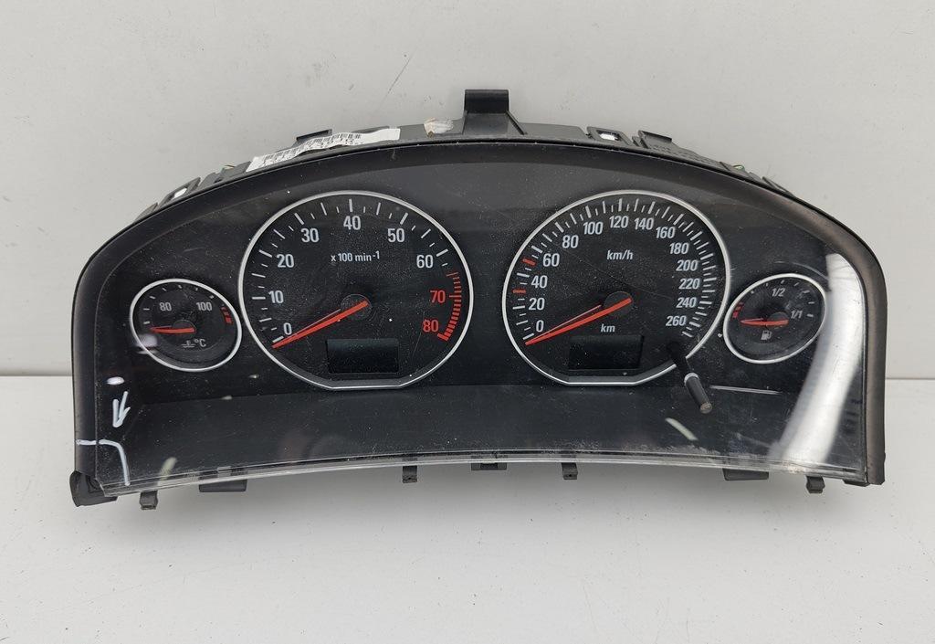 приборная панель Opel Signum 2003, 3.2 л., бензин, АКПП, серый, хетчбэк 5 дв., 13136739JG