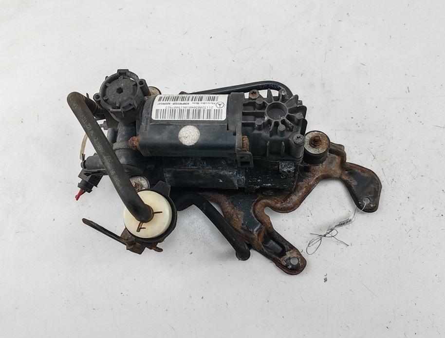 компрессор пневмоподвески Mercedes-Benz E W211 2006, 2.2 л., дизель, МКПП, универсал, 2113200304