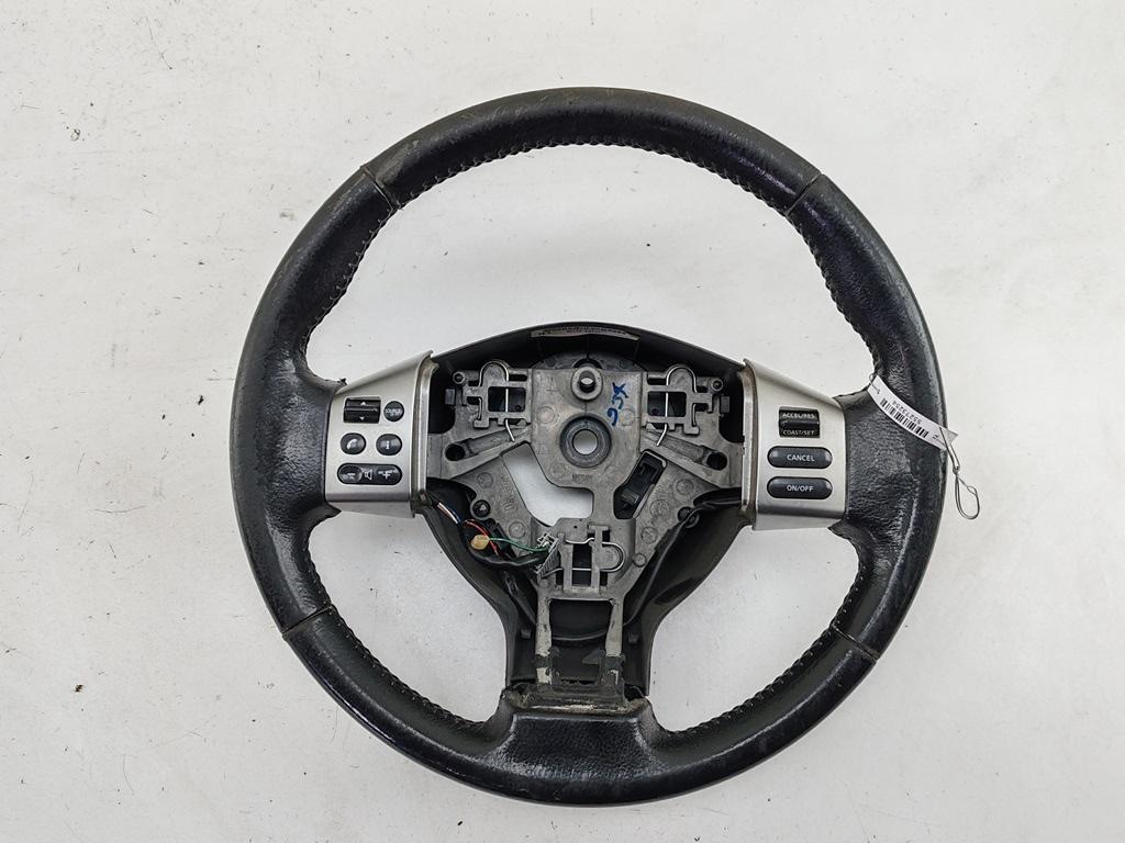 руль Nissan Tiida 2010, 1.6 л., бензин, МКПП, белый, хетчбэк 5 дв., 48430