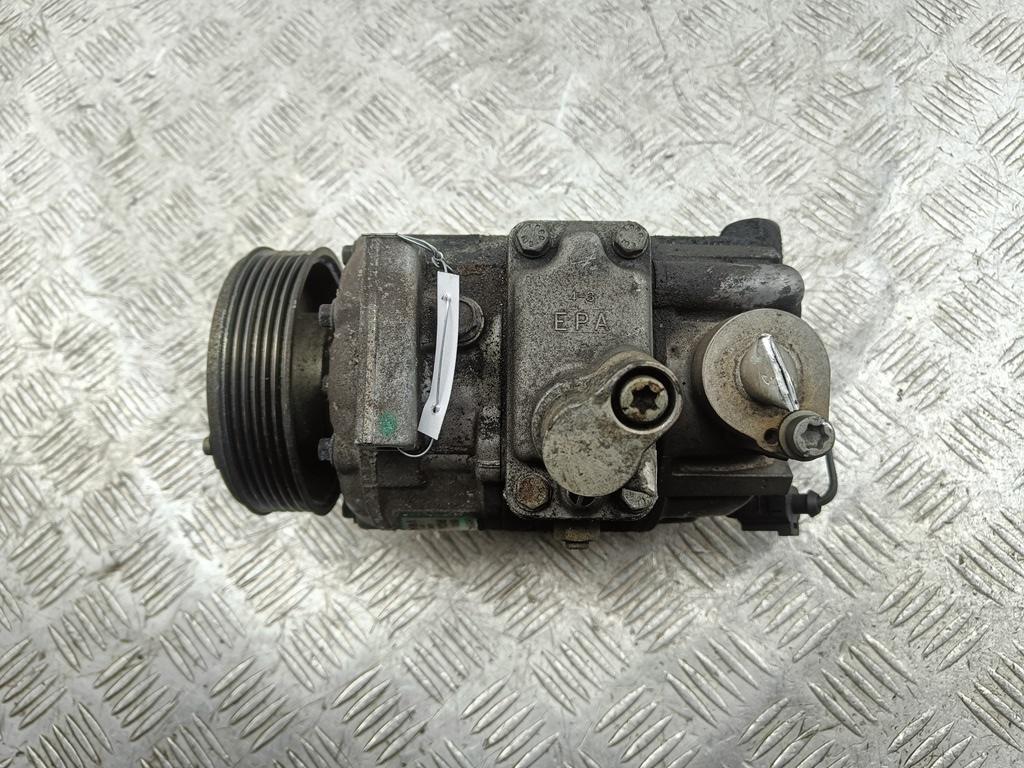 компрессор кондиционера Volkswagen Passat B6 2005, 2.0 л., дизель, 1K0820803Q - фото №1