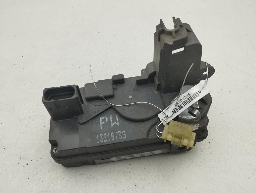 замок двери задней правой Opel Astra H 2008, 1.4 л., бензин, МКПП, чёрный, хетчбэк 5 дв., 13210739