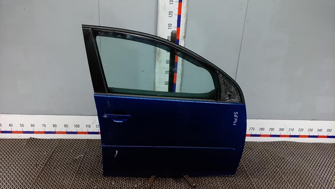дверь передняя правая Volkswagen Golf 5 поколение 2007, 1.4 л., бензин, МКПП, хетчбэк 5 дв. - фото №1