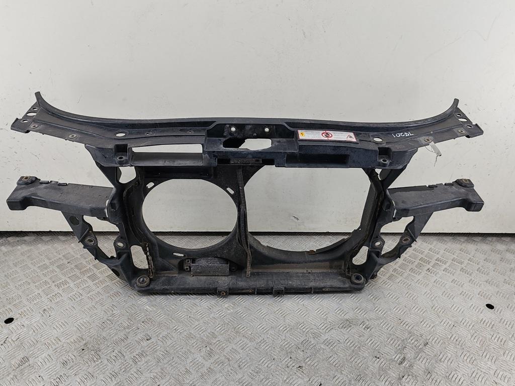 Рамка радиатора Audi A6 C5 1997, 2.4 л., бензин, АКПП, зелёный, седан