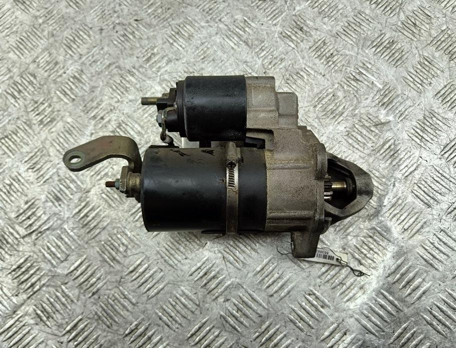стартер Audi A4 B6 2002, 2.0 л., бензин, МКПП, синий, универсал, 06B911023