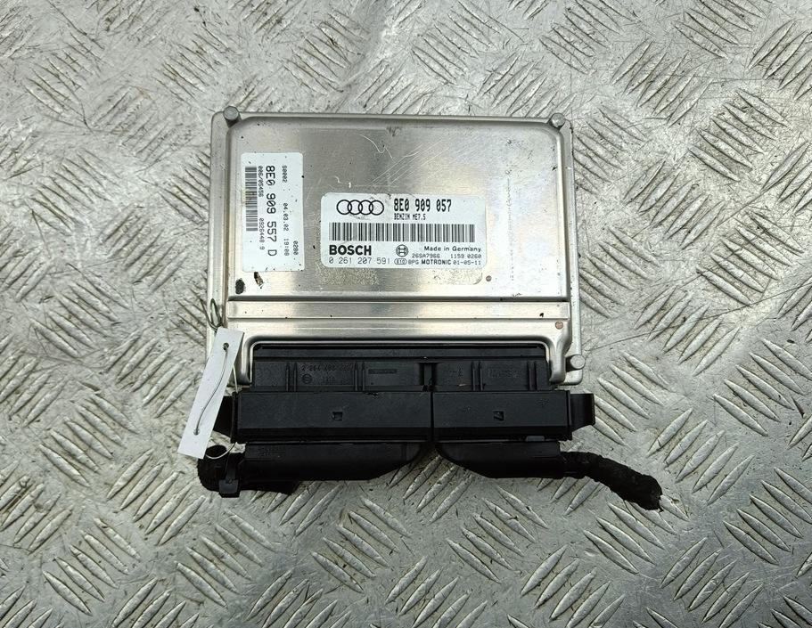 ЭБУ Audi A4 B6 2002, 2.0 л., бензин, МКПП, серый, универсал, 8E0909057, 8E0909557D, 0261207591