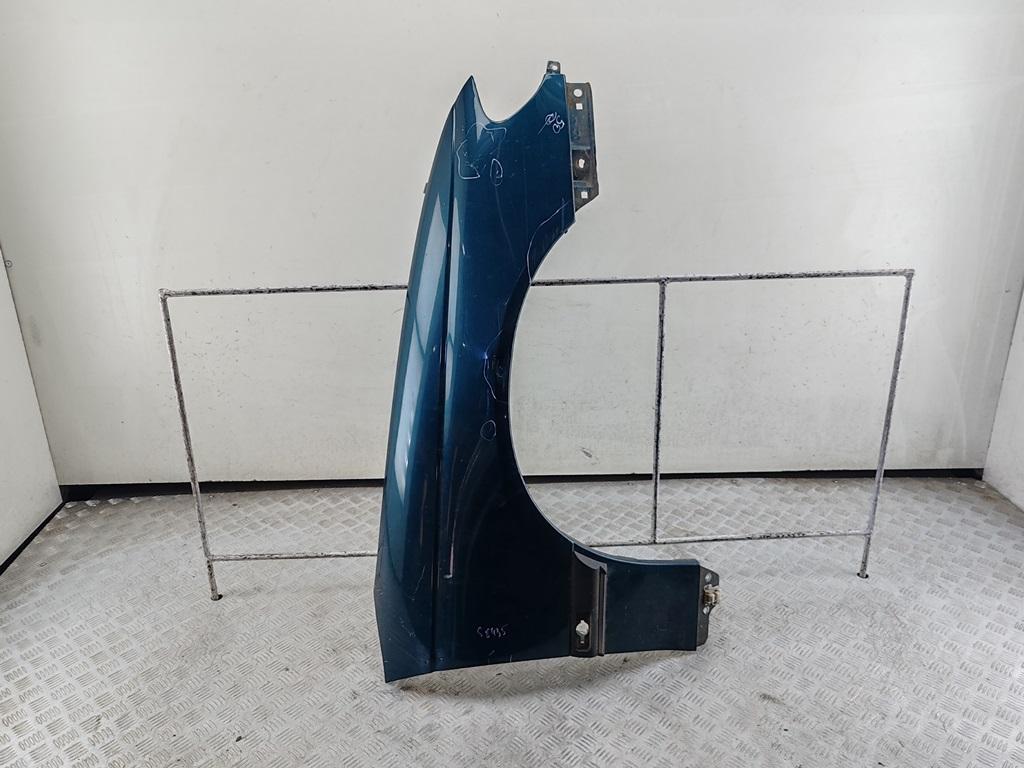крыло переднее правое Opel Omega B 1996, 2.0 л., бензин, МКПП, зелёный, универсал