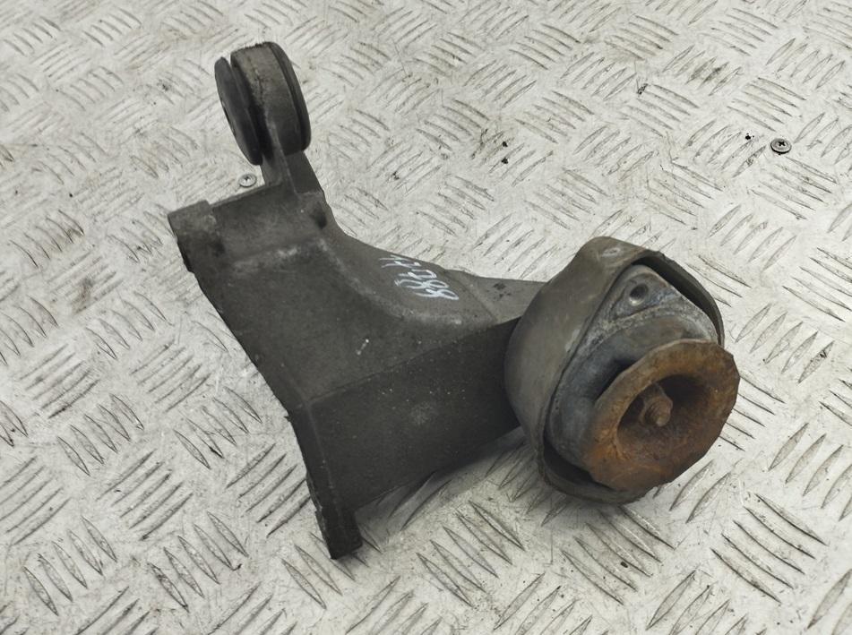 кронштейн КПП Audi A6 C5 1997, 2.4 л., бензин, МКПП, серый, седан, 8D0399114S