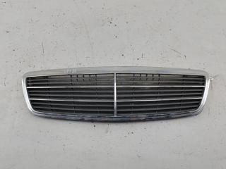 решетка радиатора Mercedes-Benz C-Класс W203/S203/CL203 2003, серый, седан, 2038800483