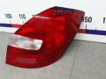 фонарь задний правый Skoda Fabia 2 поколение (5J) 2008, 1.6 л., дизель, МКПП, хетчбэк 5 дв. - фото №2