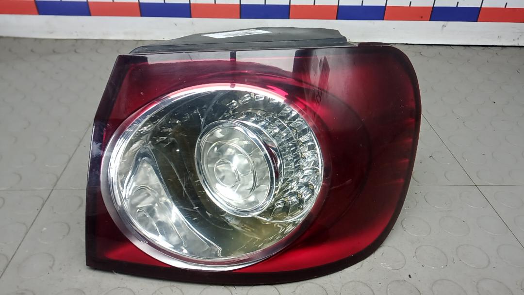 фонарь задний правый Volkswagen Golf Plus 2 поколение 2009, 1.9 л., дизель, МКПП, хетчбэк 5 дв. - фото №1