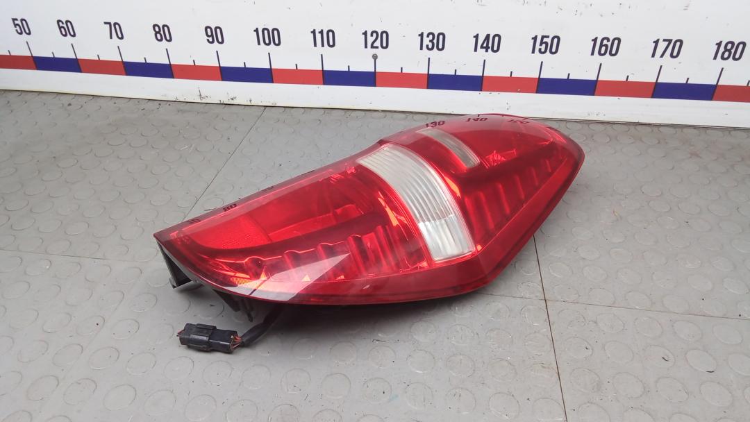 фонарь задний правый Hyundai H-1 Starex 2010, 2.5 л., дизель, МКПП, минивэн