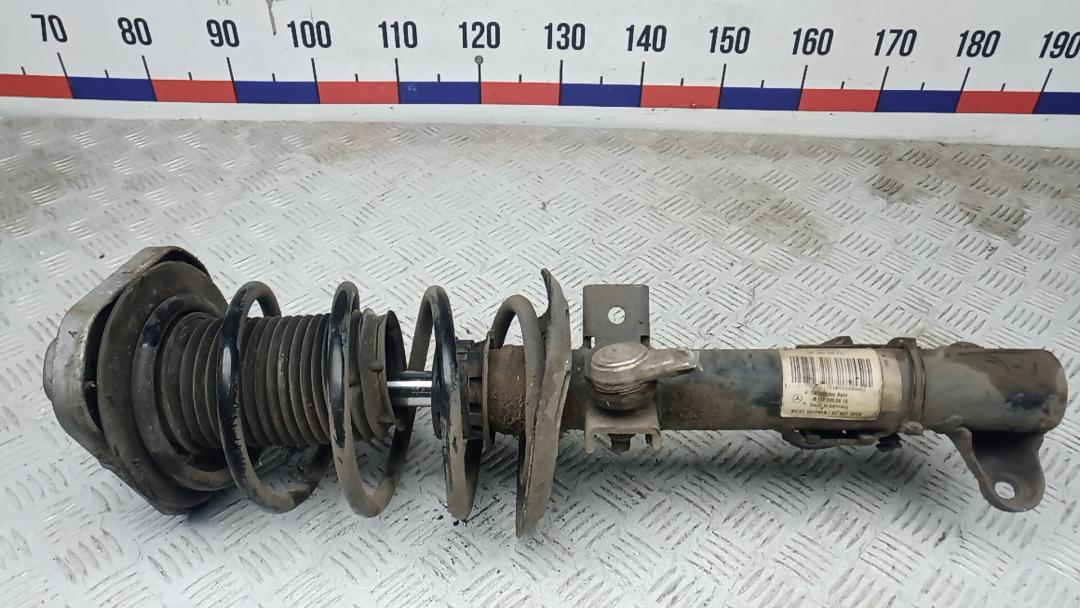 Стойка Mercedes-Benz E-Класс W212/S212/C207/A207 2011, 2.2 л., D E220 CDI, дизель, АКПП, седан - фото №1