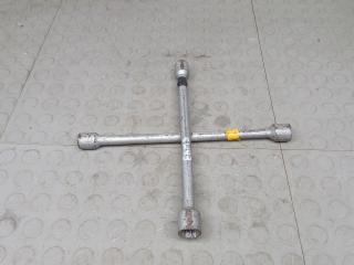 ключ колесный (балонный) Toyota RAV4 4 поколение (CA40) 2014, 2.0 л., дизель, МКПП, внедорожник 5 дв.