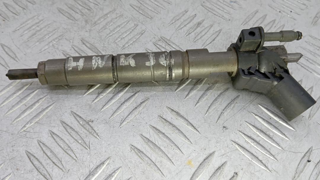 форсунка Mercedes-Benz E-Класс W212/S212/C207/A207 2010, 3.0 л., E350 CDI, дизель, АКПП, седан, A6420701187 - фото №1