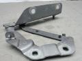 петля капота Land Rover Freelander 2 поколение [2-й рестайлинг] 2013, 2.2 л., D TD4, дизель, МКПП, внедорожник 5 дв. - фото №2