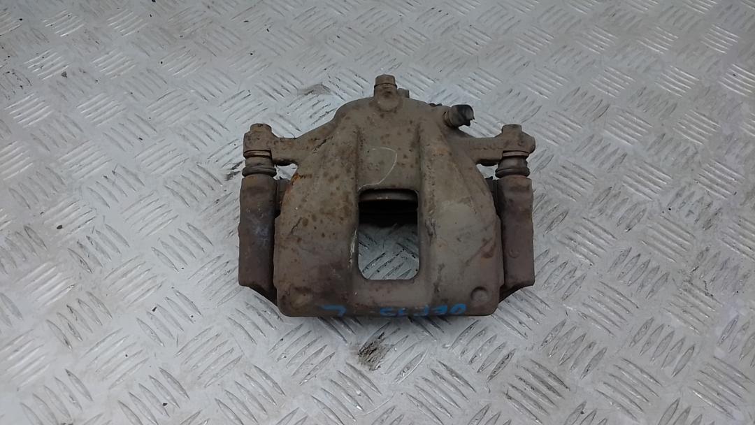 суппорт передний левый Honda CR-V 3 поколение 2008, 2.0 л., бензин, АКПП, внедорожник 5 дв., 45019SWWG00 - фото №1