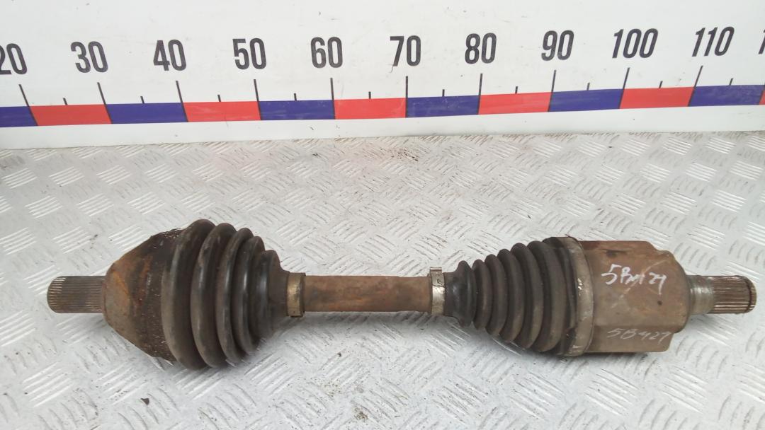 полуось передняя левая (приводной вал, ШРУС) Nissan Pathfinder R51 2007, 2.5 л., дизель, МКПП, внедорожник 5 дв. - фото №1