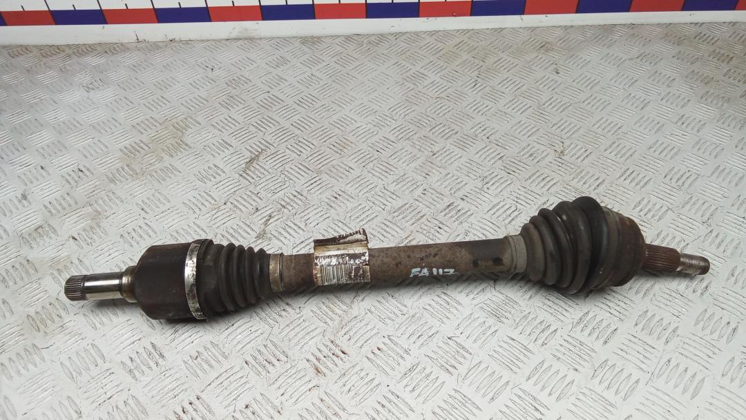 полуось передняя левая (приводной вал, ШРУС) Citroen C4 Grand Picasso 2 поколение 2014, 1.6 л., дизель, МКПП, минивэн - фото №1