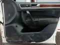 дверь передняя правая Volkswagen Touareg 2 поколение 2011, 3.0 л., V6 TDI, дизель, АКПП, внедорожник 5 дв. - фото №9