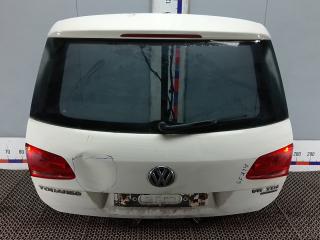 крышка багажника Volkswagen Touareg 2 поколение 2011, 3.0 л., V6 TDI, дизель, АКПП, внедорожник 5 дв.
