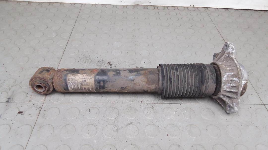 амортизатор задний BMW 5 серия F07/F10/F11 2012, 2.0 л., 520d, дизель, МКПП, универсал - фото №1