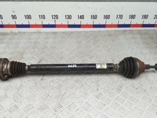 полуось передняя правая (приводной вал, ШРУС) Volkswagen Passat B8 2015, 2.0 л., TDi, дизель, МКПП, седан