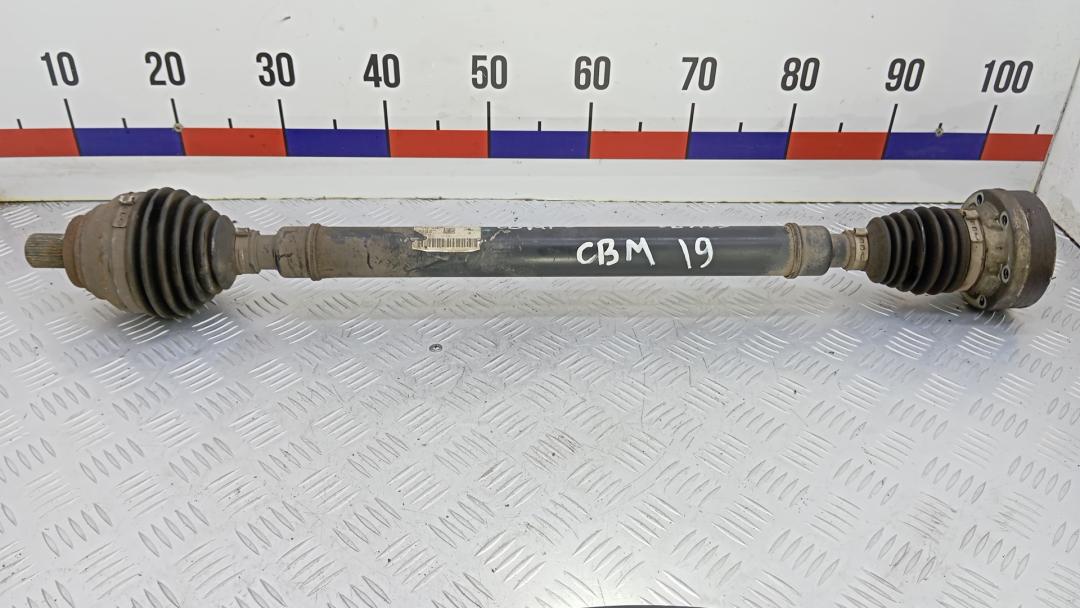 полуось передняя правая (приводной вал, ШРУС) Volkswagen Passat B8 2018, 1.6 л., дизель, МКПП, универсал - фото №1