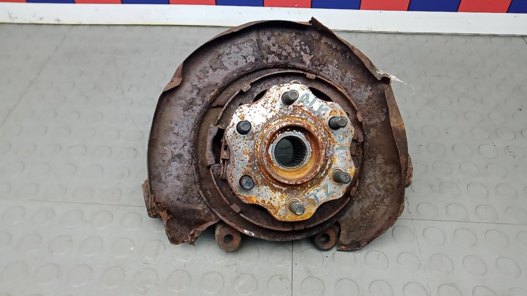 ступица задняя левая Nissan Pathfinder R51 2006, 2.5 л., дизель, МКПП, внедорожник 5 дв. - фото №1