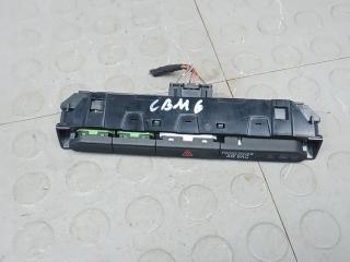 кнопка аварийной сигнализации Volkswagen Passat B8 2015, 2.0 л., TDi, дизель, МКПП, универсал