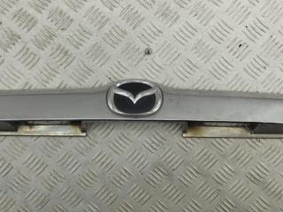 накладка подсветки номера Mazda Tribute 1 поколение [рестайлинг] 2004, 2.3 л., бензин, МКПП, серый, внедорожник 5 дв., 3T2478425A22