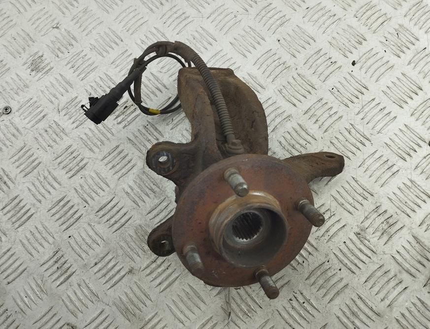ступица передняя левая Ford Fiesta 5 поколение 2004, 1.3 л., бензин, МКПП, чёрный, хетчбэк 5 дв. - фото №1