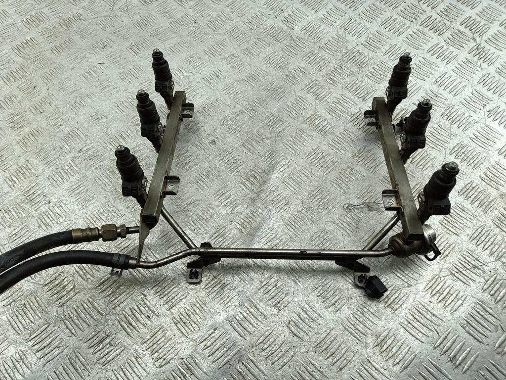 Форсунка топливная (комплект) Audi A6 4B/C5 1998, 2.4 л., бензин, АКПП, серый, универсал, 078133551AC - фото №1