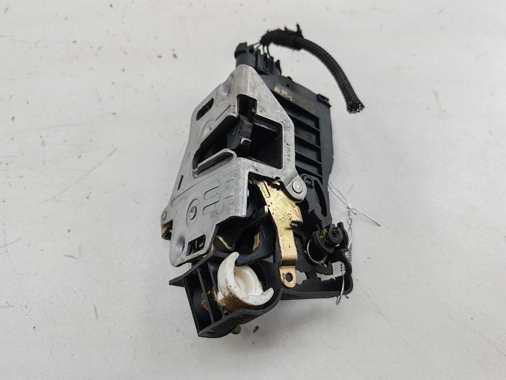 замок двери передней правой Mercedes-Benz M-Class ML W163 2003, 2.7 л., дизель, АКПП, синий, внедорожник 5 дв., 1637203235 - фото №1