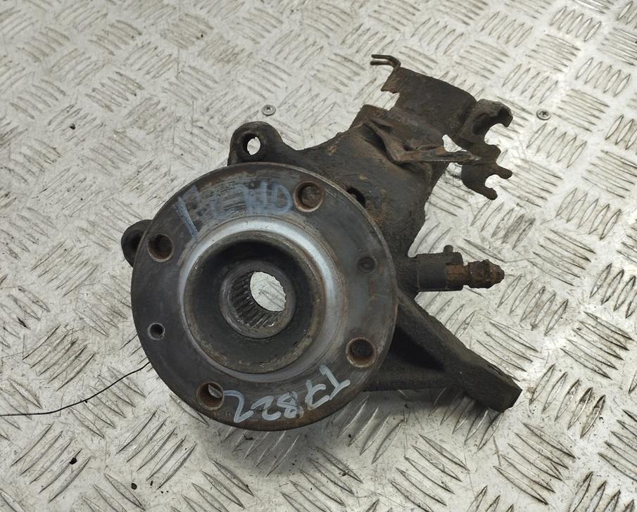 ступица передняя левая Citroen Xsara Picasso 1 поколение 2001, 2.0 л., дизель, МКПП, серый, минивэн - фото №1