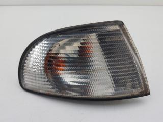 Поворотник (указатель поворота) правый Audi A4 B5 1997, 1.8 л., Ti, бензин, МКПП, серый, универсал, 8D0953050A