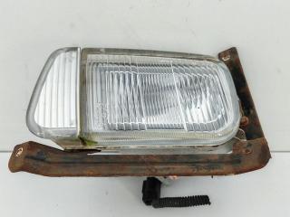 фара противотуманная левая Mitsubishi Galant 8 поколение [рестайлинг] 1998, 2.0 л., бензин, МКПП, синий, универсал, 11487199