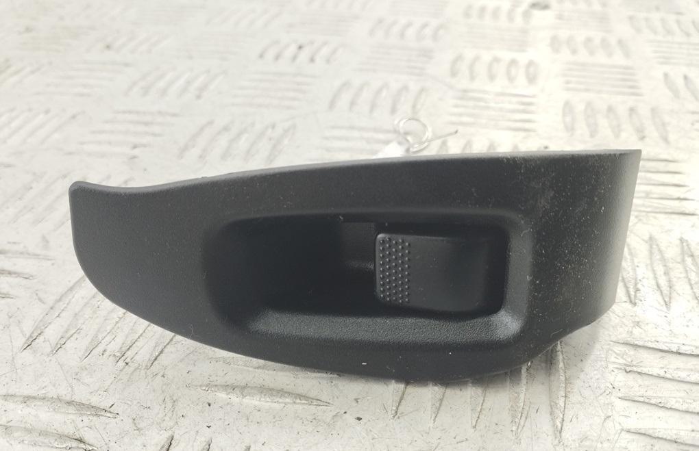 кнопка стеклоподъемника заднего правого Subaru Legacy 3 поколение 2002, 2.0 л., бензин, АКПП, серый, универсал - фото №1