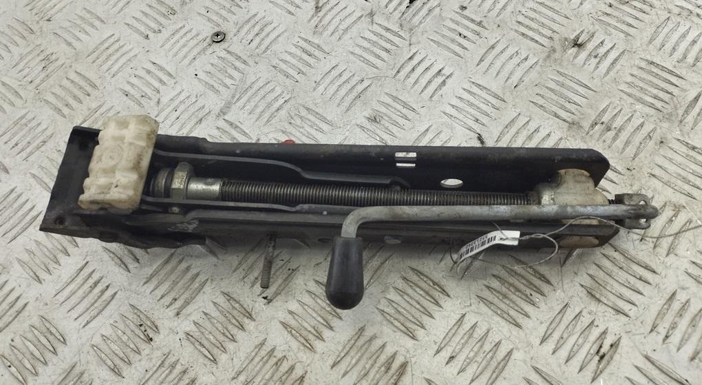 домкрат BMW 7 серия E65/E66/E67 2004, 3.0 л., дизель, АКПП, чёрный, седан, 676794501 - фото №1
