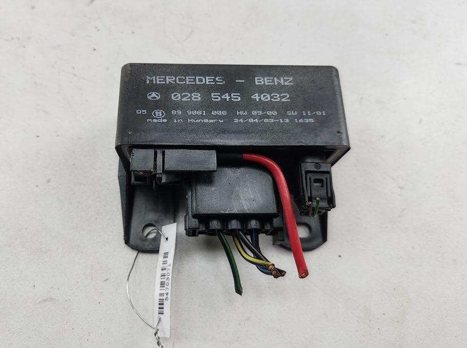 реле накала свечей Mercedes-Benz M-Class ML W163 2003, 2.7 л., дизель, АКПП, синий, внедорожник 5 дв., 0285454032 - фото №1